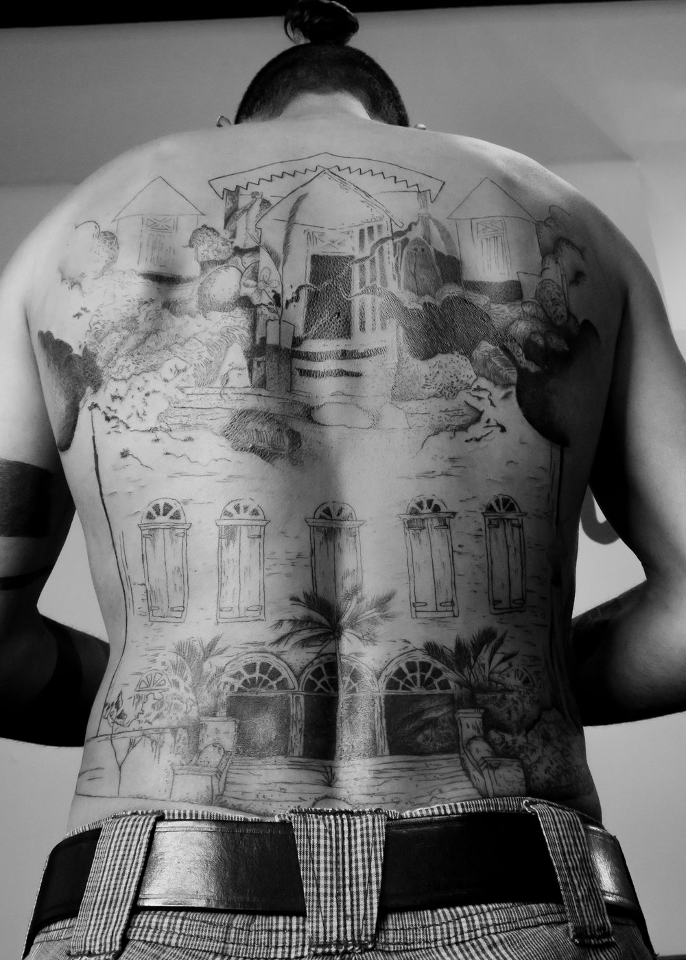 Tatouage fineline réalisé par BatayCok, Studio Viva La Vida