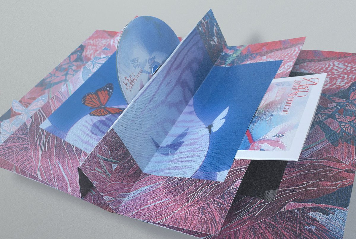 Packaging pop-up « Novae Gemmae » d'Aārp, InFiné